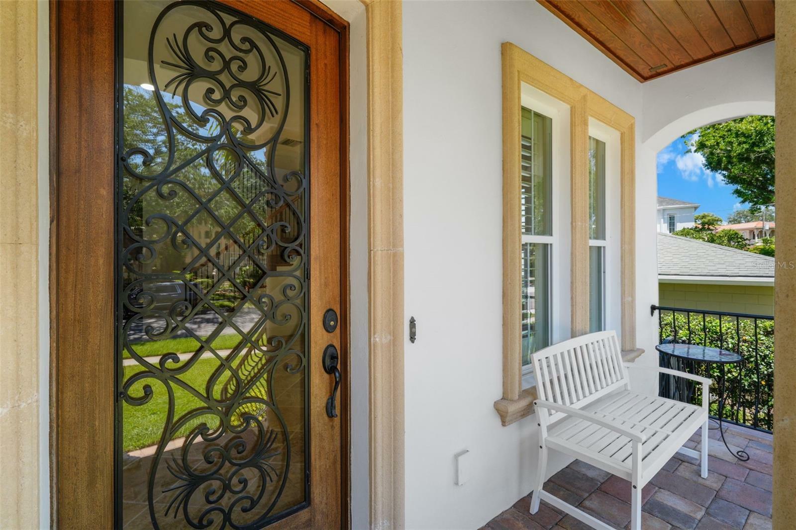 Property Photo:  108 Bermuda Avenue  FL 33606 