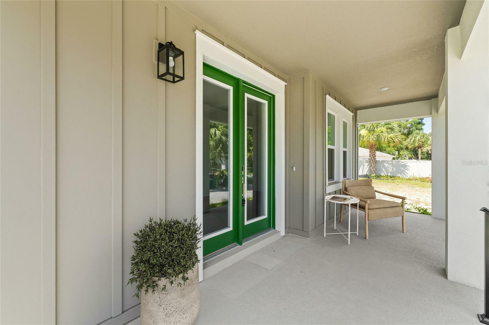 Property Photo: 410 W Paris Street FL 33604