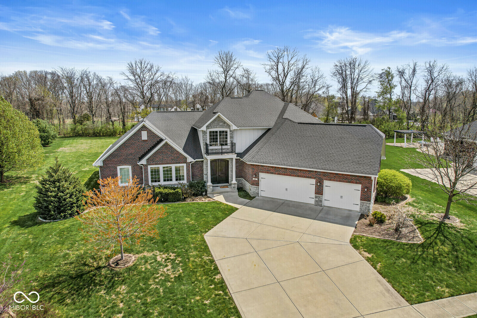 Property Photo: 621 Foxboro Drive IN 46123