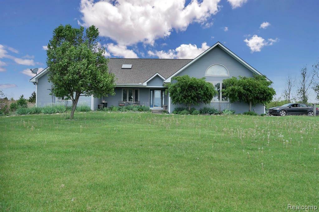 Property Photo:  8322 N Short Road  MI 48063 3219 