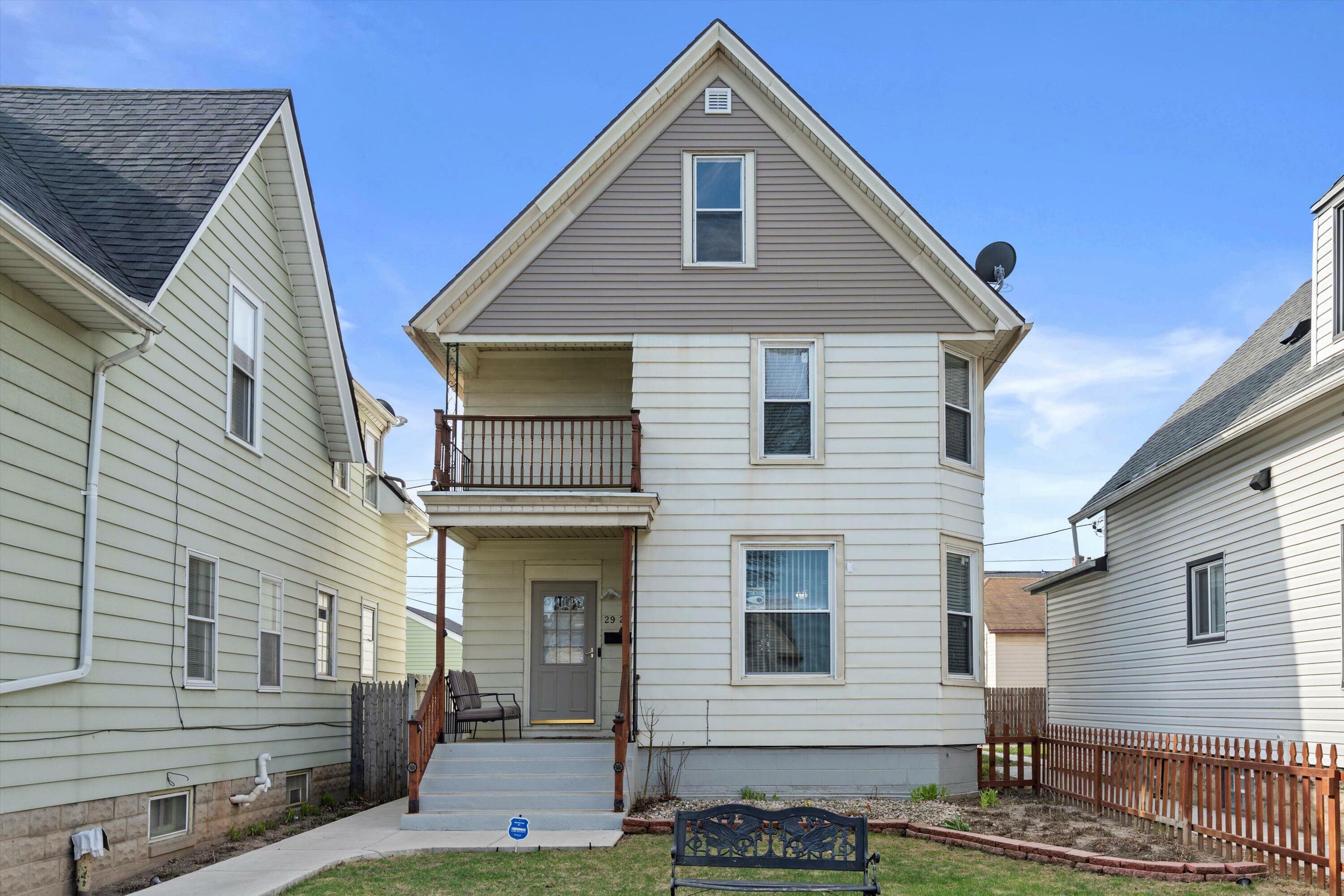2921 W Hayes Ave  Milwaukee WI 53215 photo