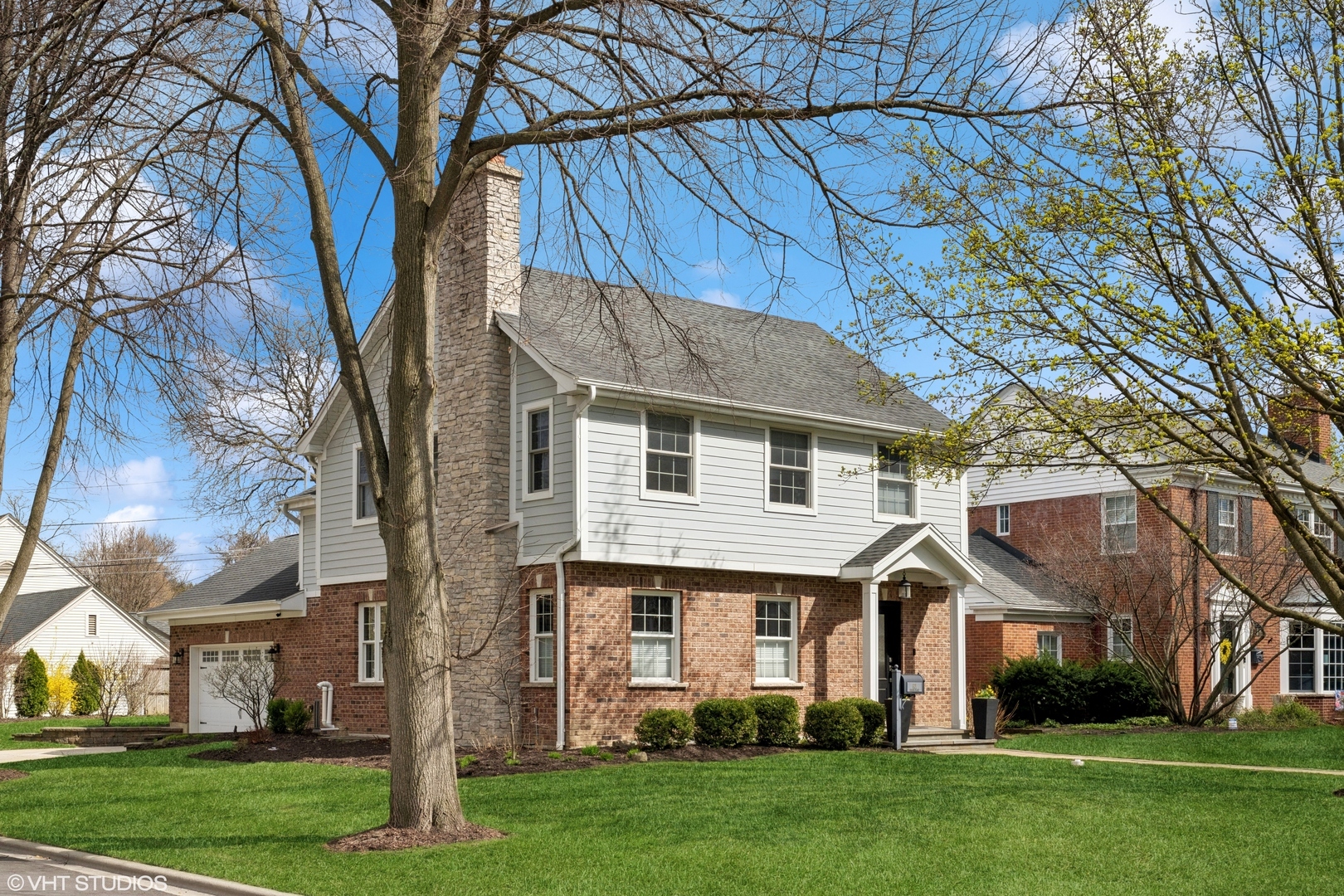 601 S Burton Place  Arlington Heights IL 60005 photo