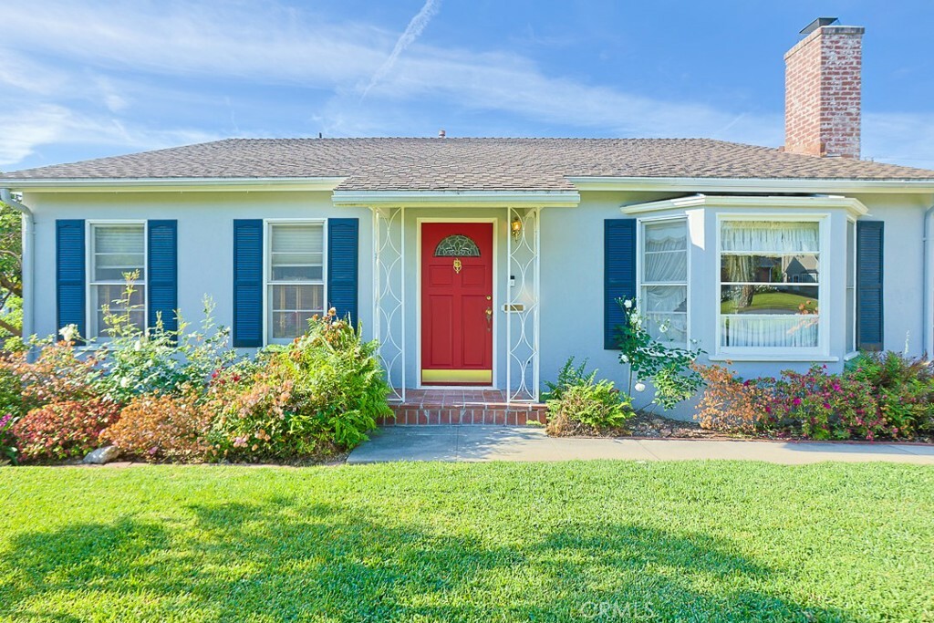 Property Photo: 2176 Las Lunas Street CA 91107