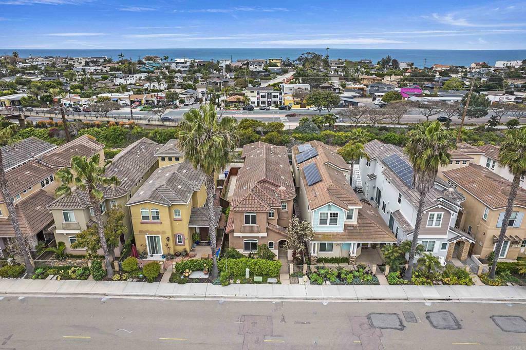 Property Photo: 417 N Cedros Avenue CA 92075