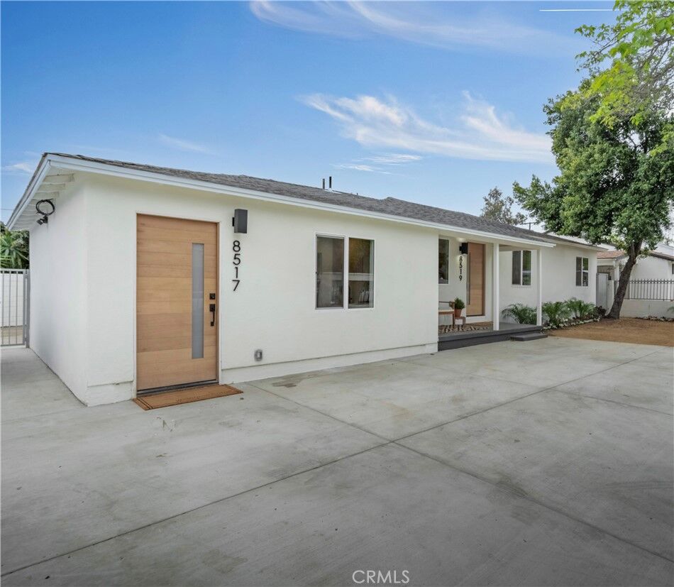 Property Photo:  8519 Wakefield Avenue  CA 91402 