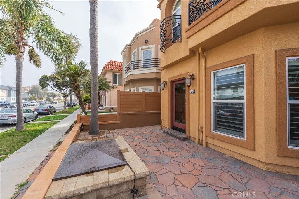 Property Photo: 206 16th Street CA 92648