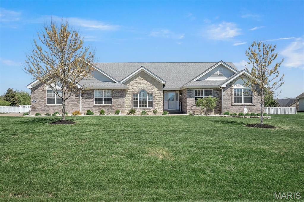 Property Photo: 100 Hillary Circle MO 63385