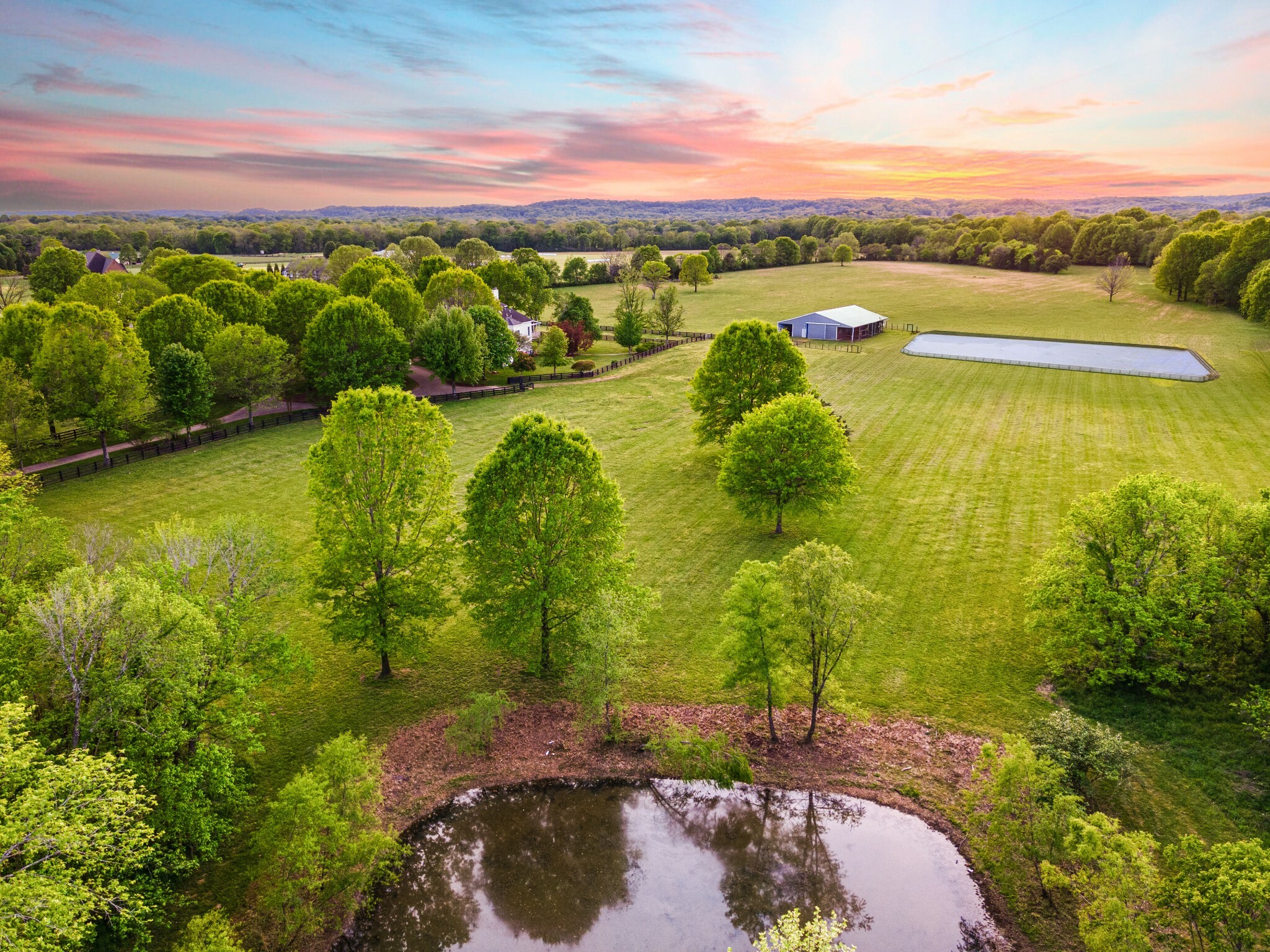 Property Photo: 426 Cotton Ln TN 37069