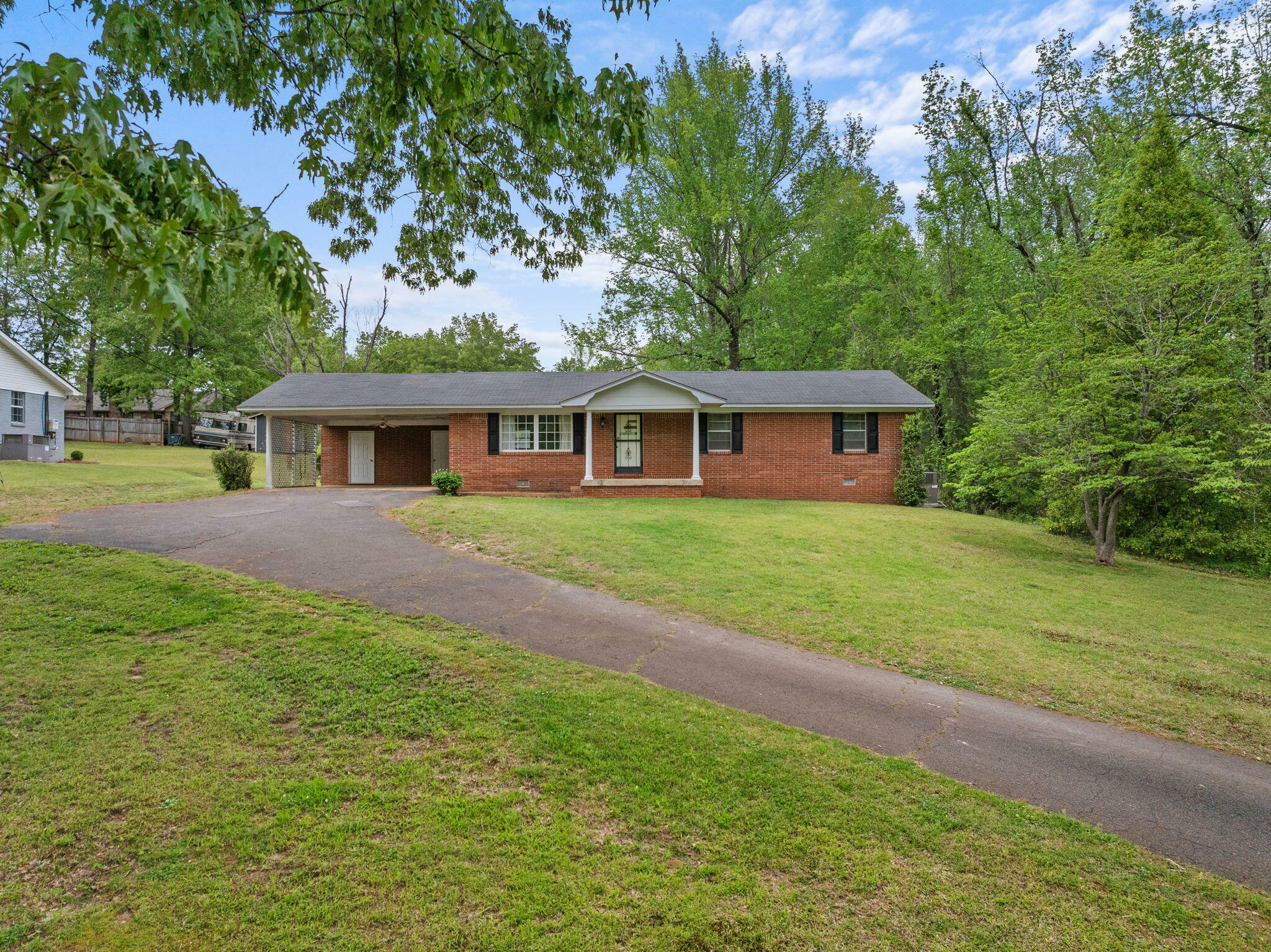 Property Photo:  36 County Road 313  MS 38834 