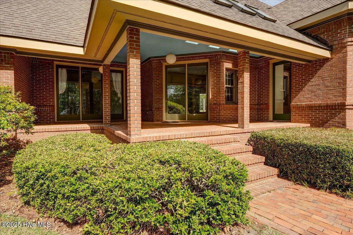 Property Photo: 6001 Club House Drive NC 28562