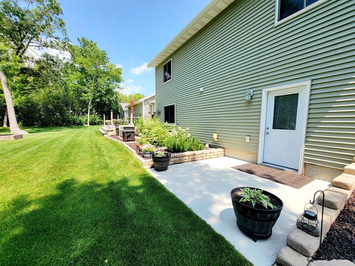 Property Photo: 409 Hummingbird Lane MN 56567