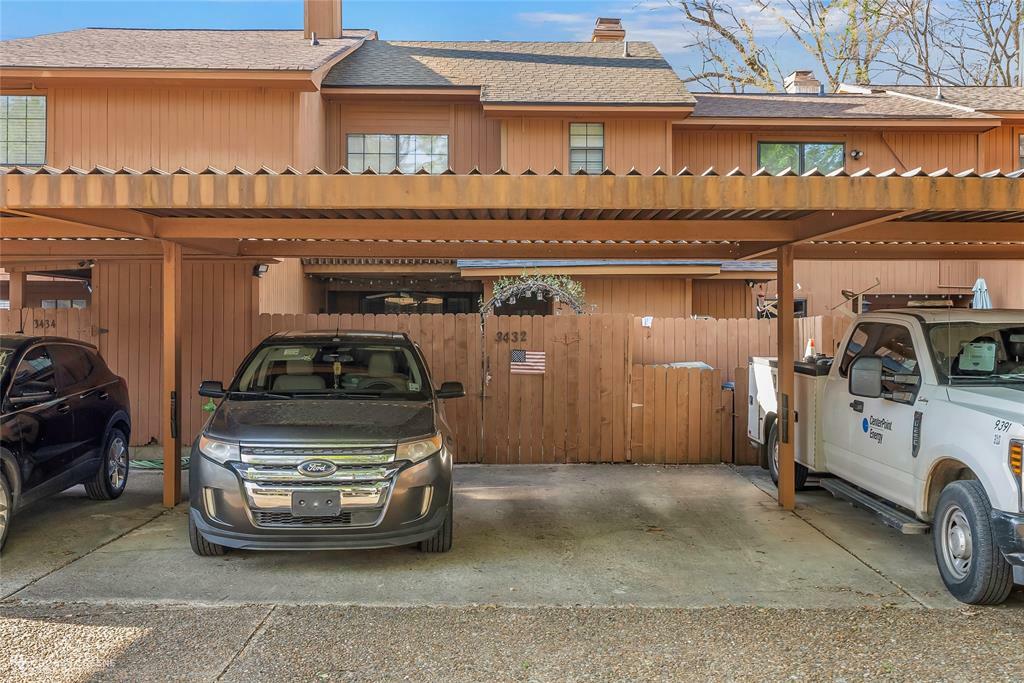 Property Photo: 3432 Stonebrook Place LA 71105