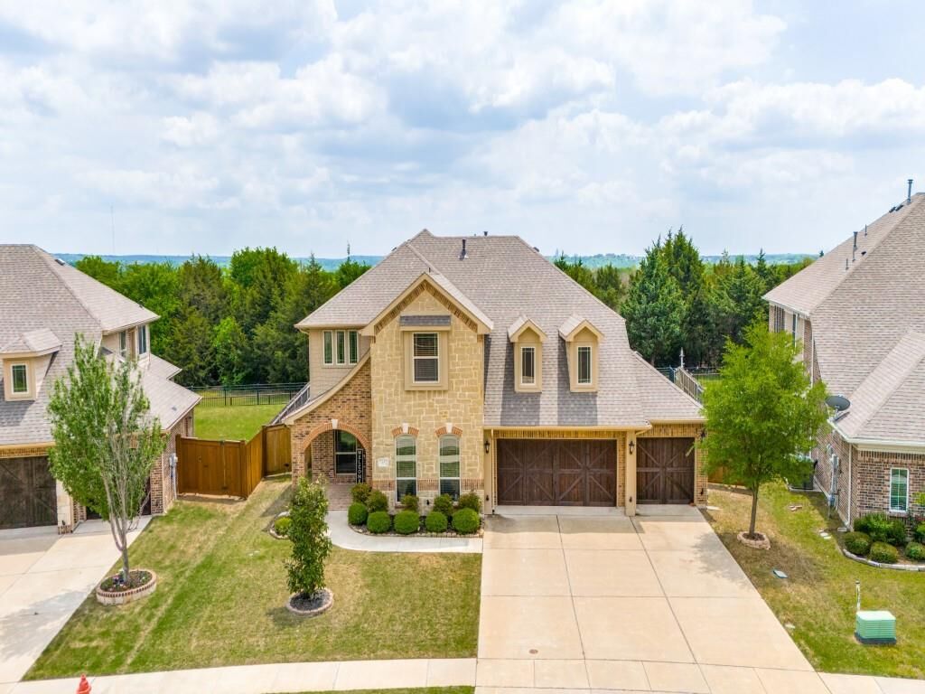 Property Photo: 7352 Vienta Point TX 75054