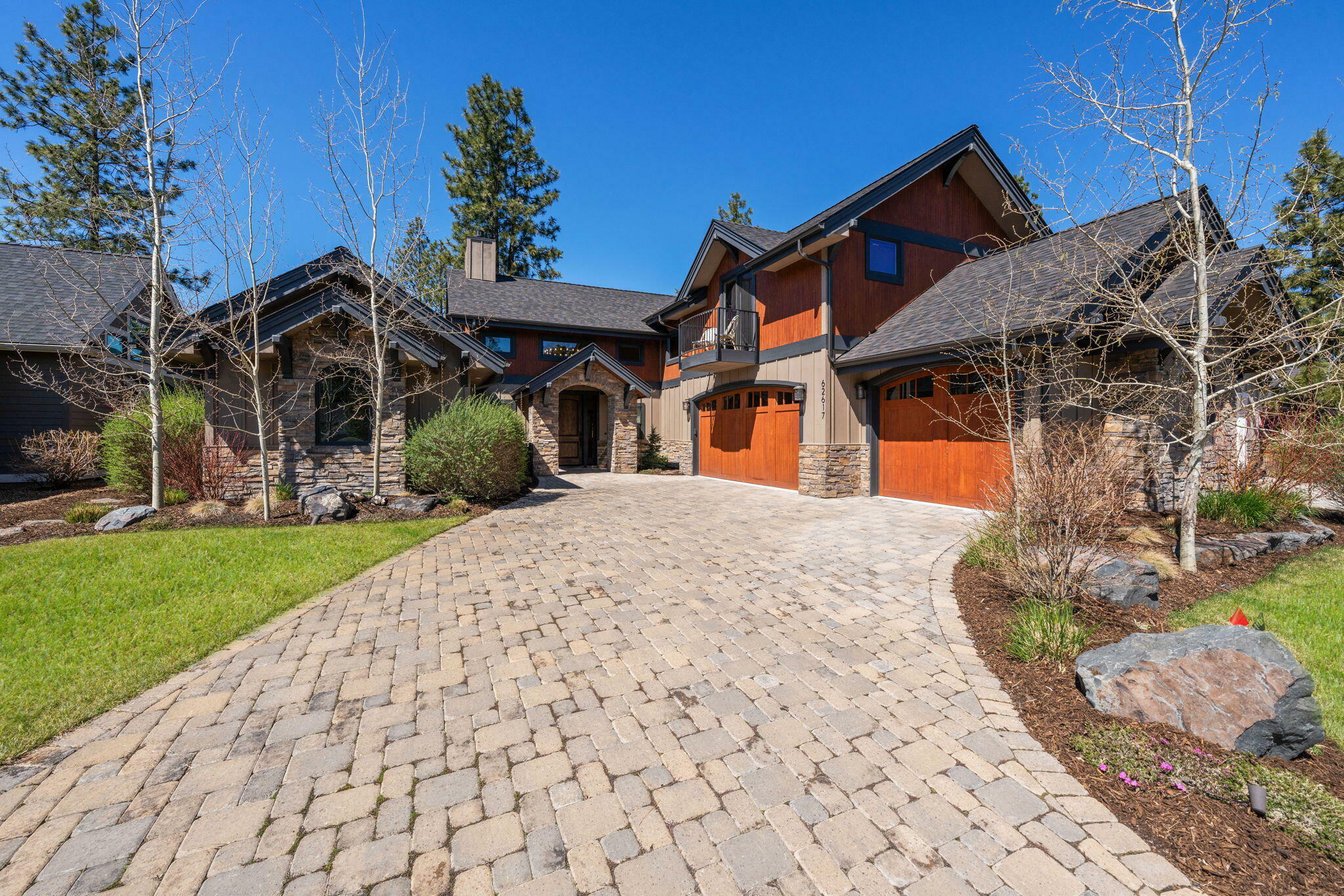 Property Photo: 62617 NW Mt Thielsen Drive OR 97703