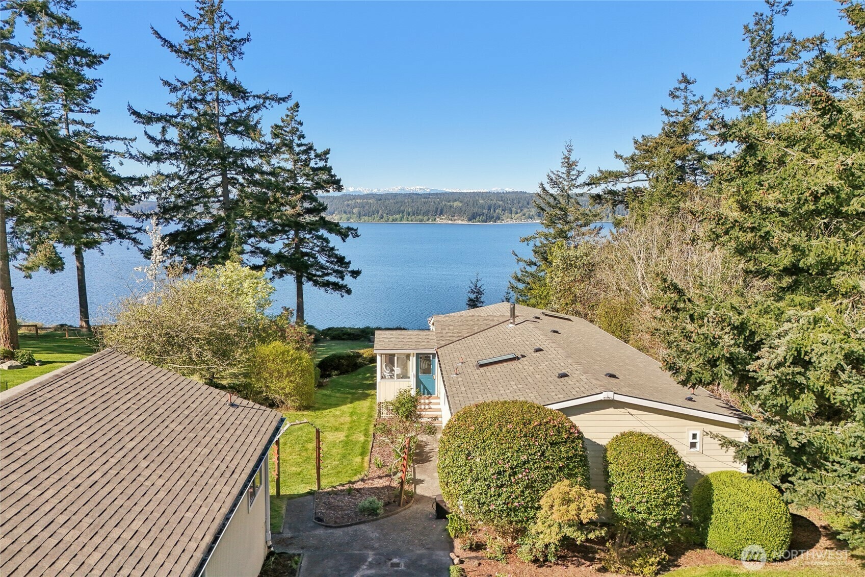 Property Photo:  3486  Holmes View Drive  WA 98260 