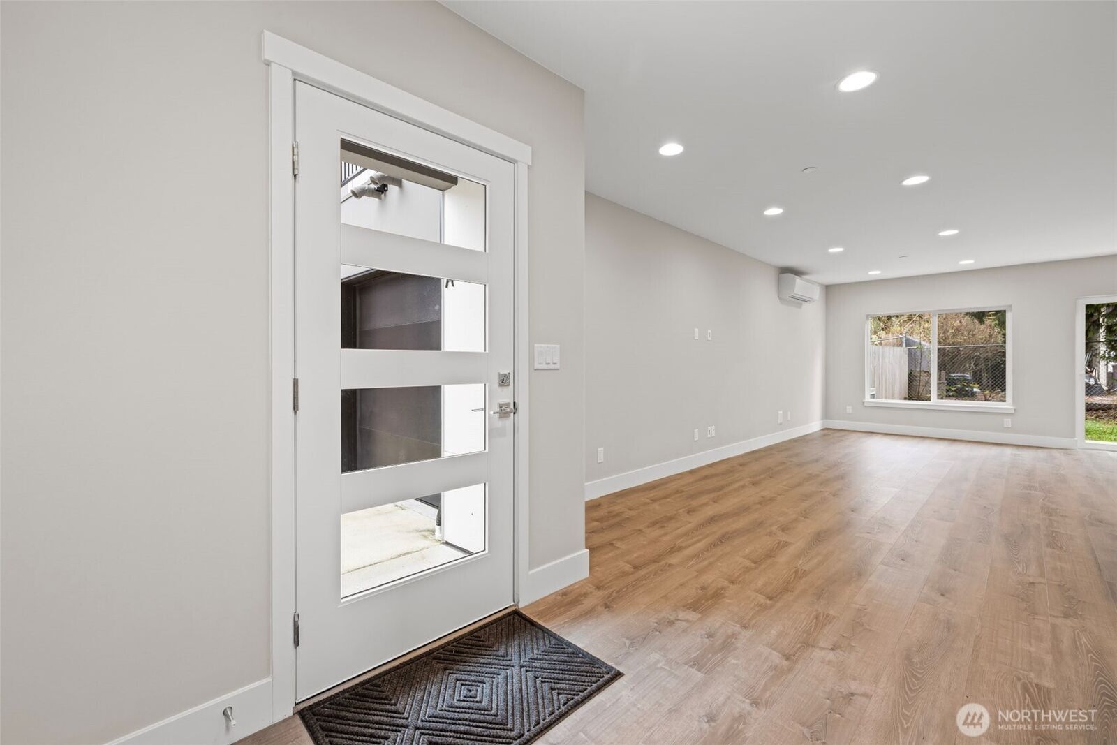 Property Photo:  13055  2nd Avenue S A  WA 98168 