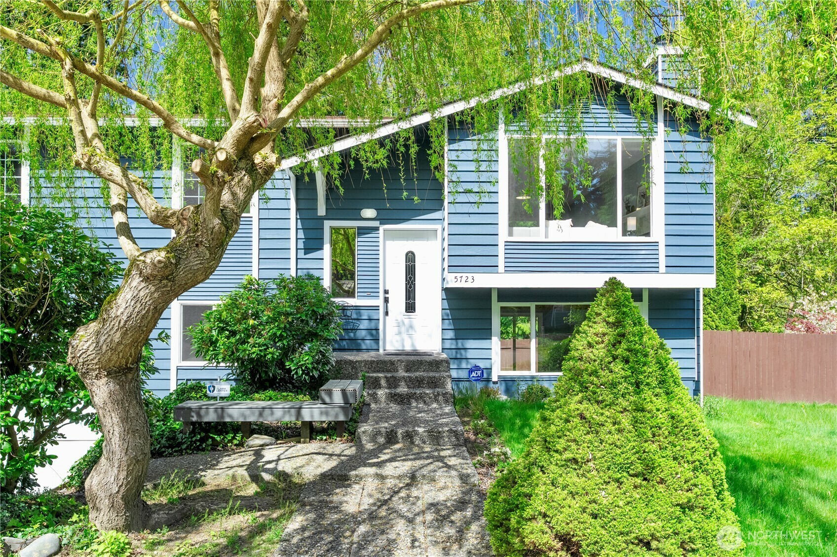Property Photo: 5723 145th St SW WA 98026