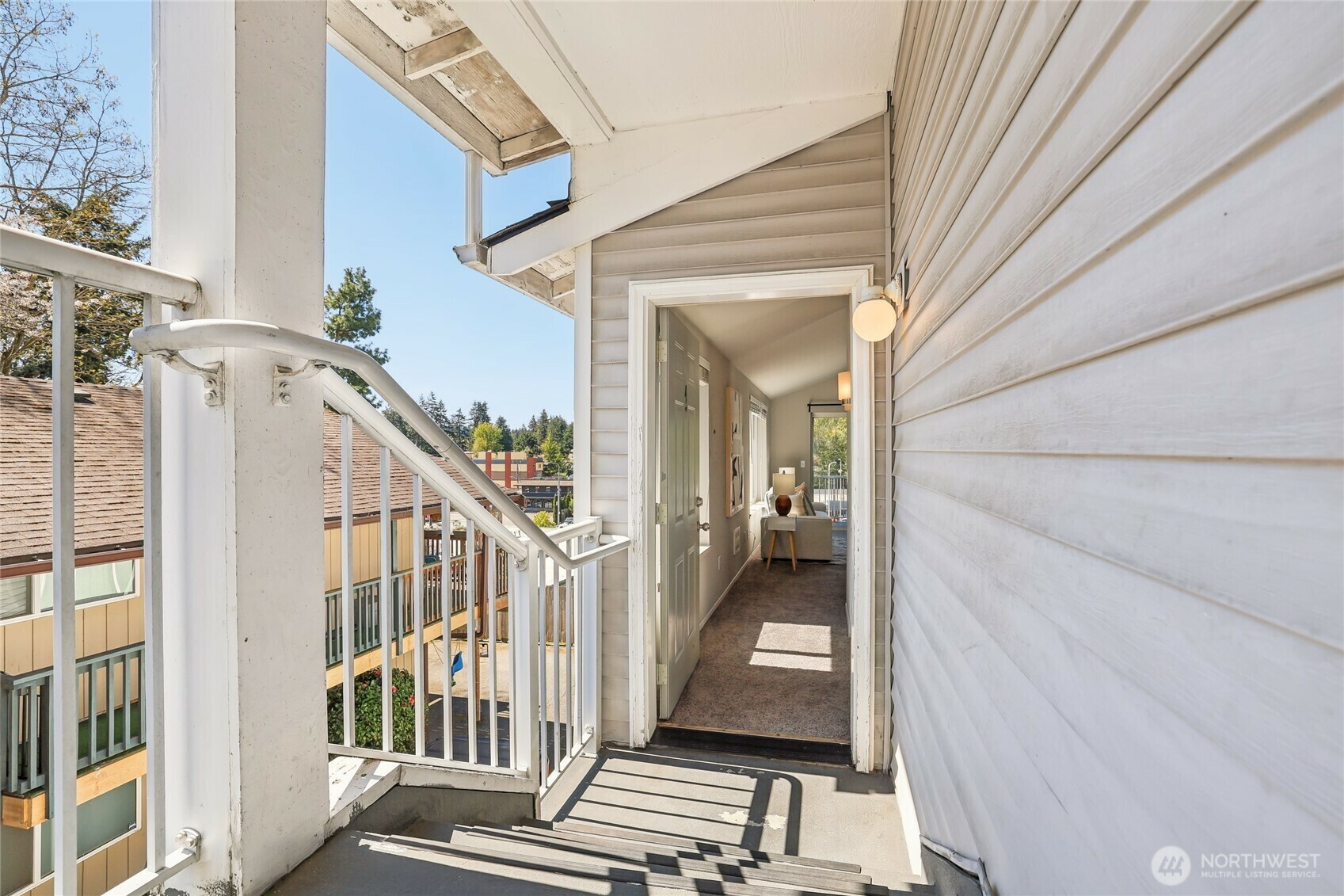 Property Photo: 13227 35th Avenue NE 4 WA 98125