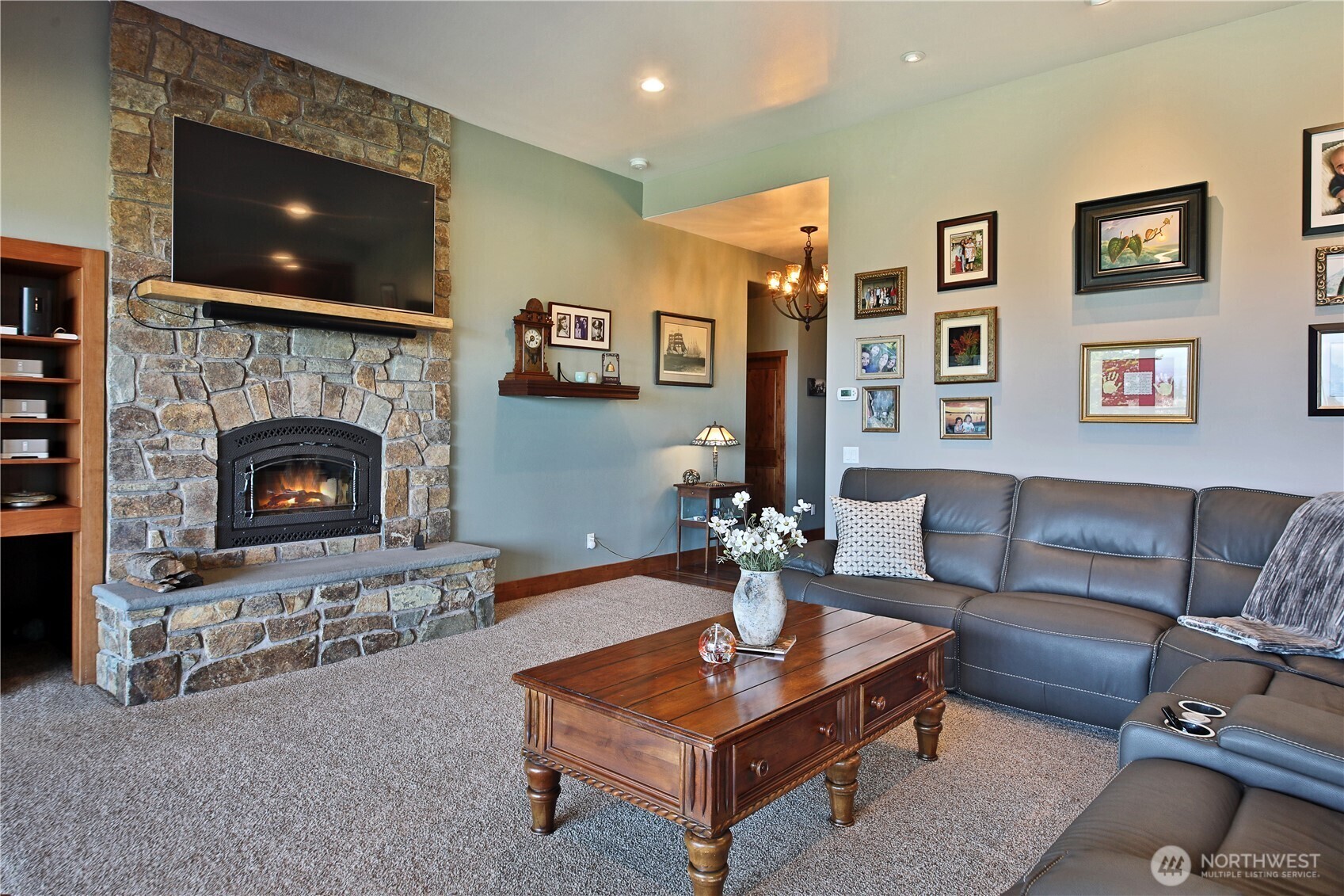 Property Photo: 4764 Black Walnut Terrace WA 98236