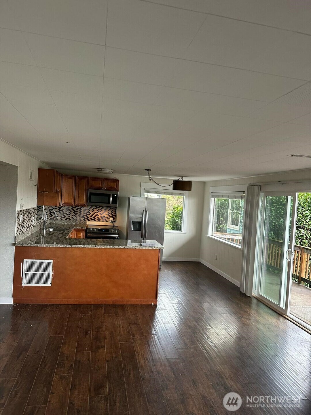 Property Photo: 2557 12th Avenue W WA 98119