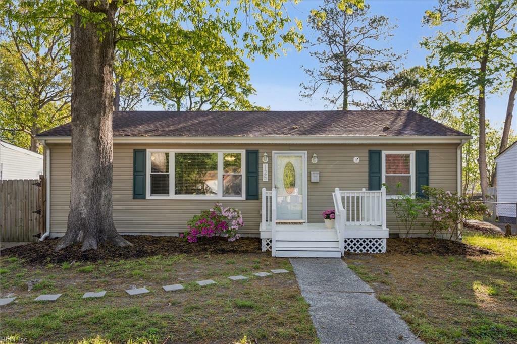 125 Rosewood Dr  Hampton VA 23669 photo