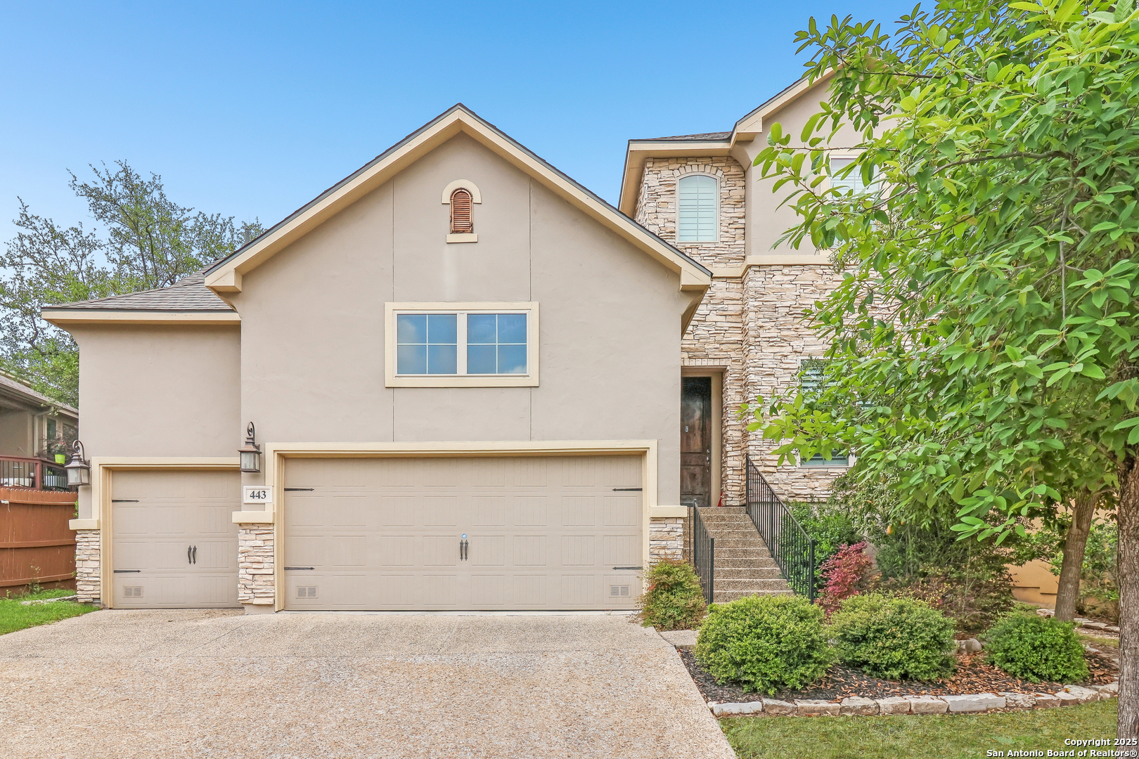 Property Photo: 443 Tranquil Oak TX 78260