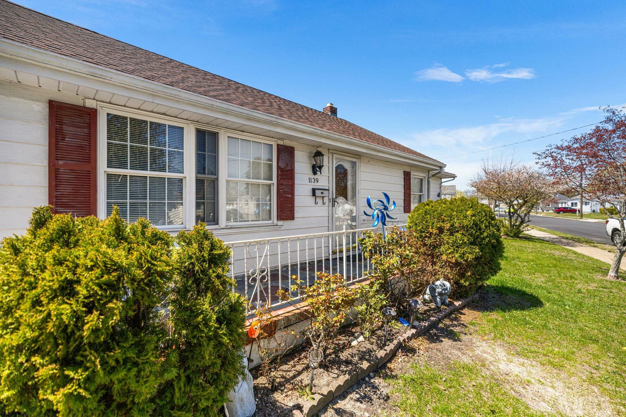 Property Photo: 1139 McConnell Dr Dr NJ 08232
