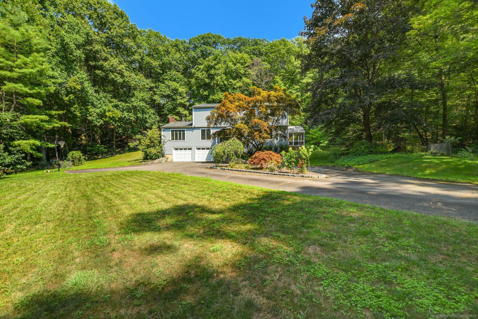 8 Oak Lane  Weston CT 06883 photo
