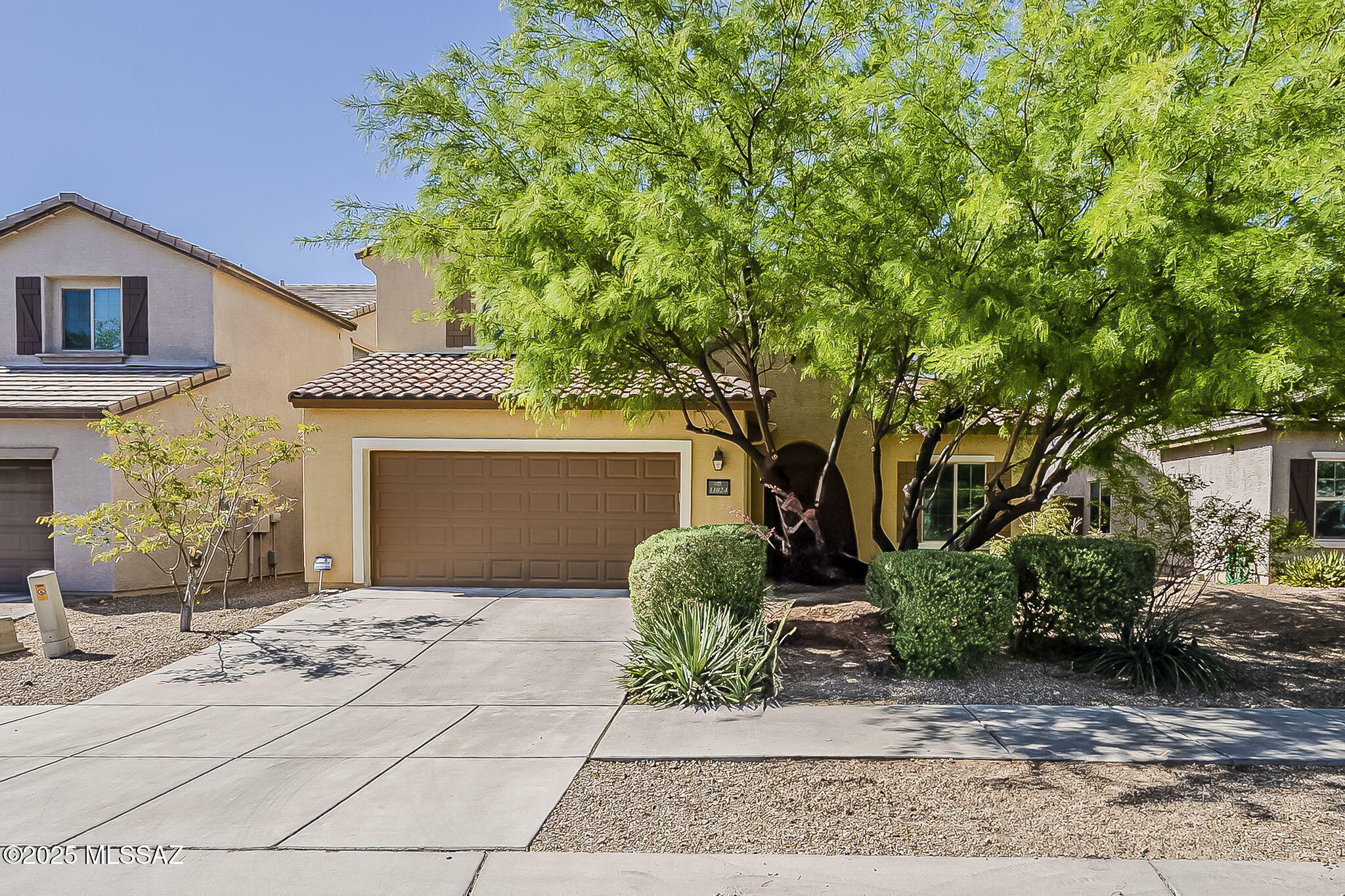Property Photo: 11024 E White Sage Drive AZ 85747