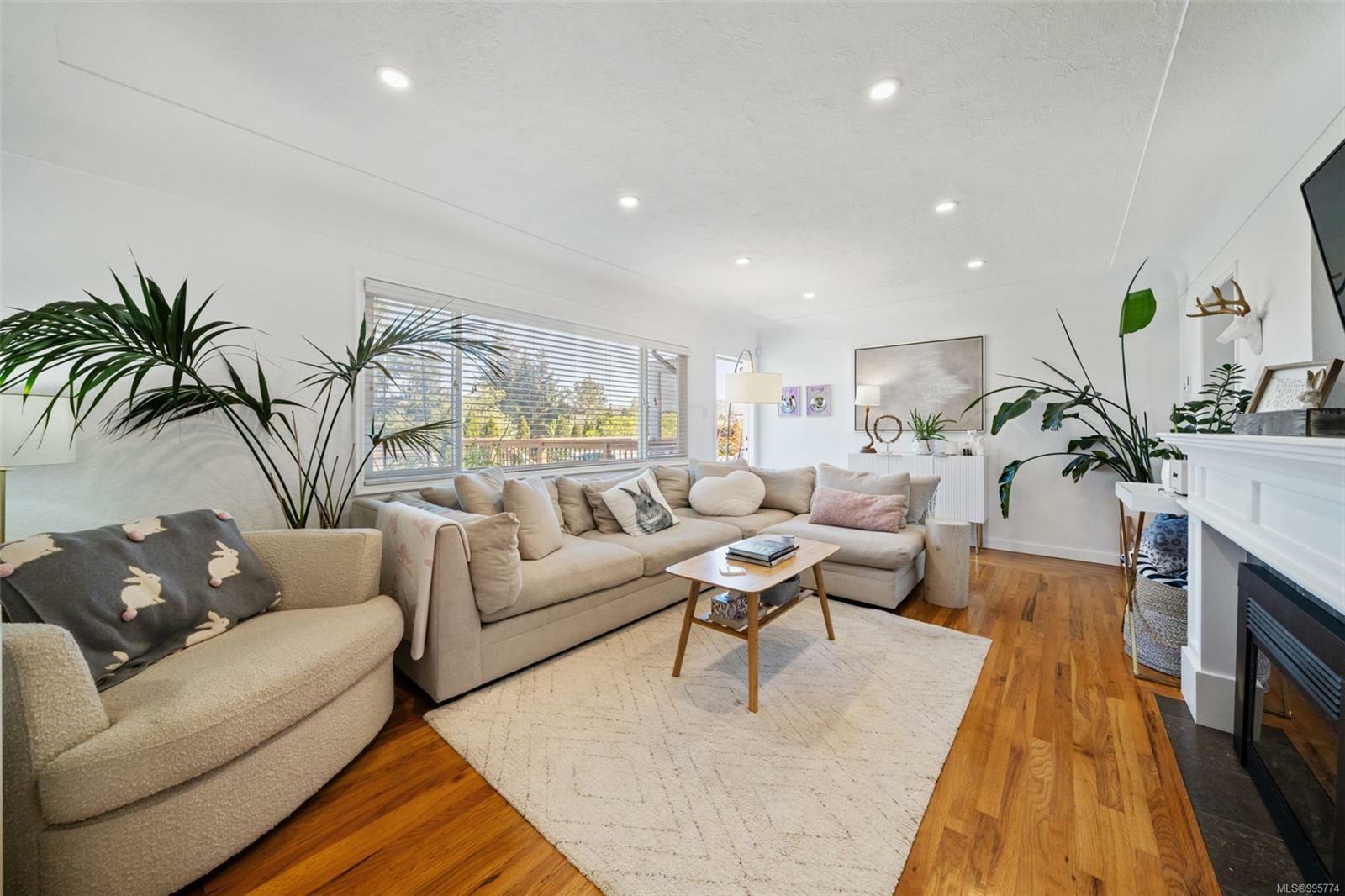 Property Photo: 3917 Cedar Hill Rd BC V8P 3Z8