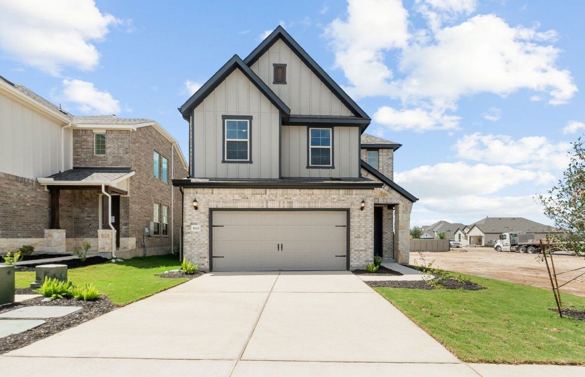 Property Photo: 1825 Spring Mountain Cove TX 78628