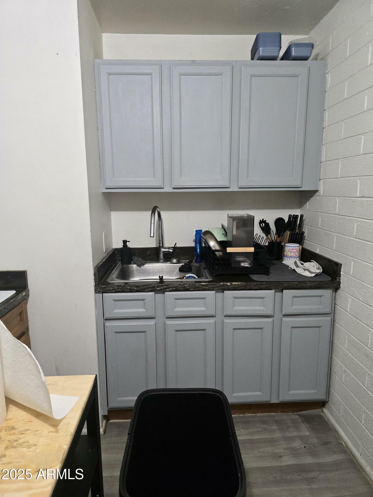 Property Photo: 1440 S Stanley Place AZ 85281