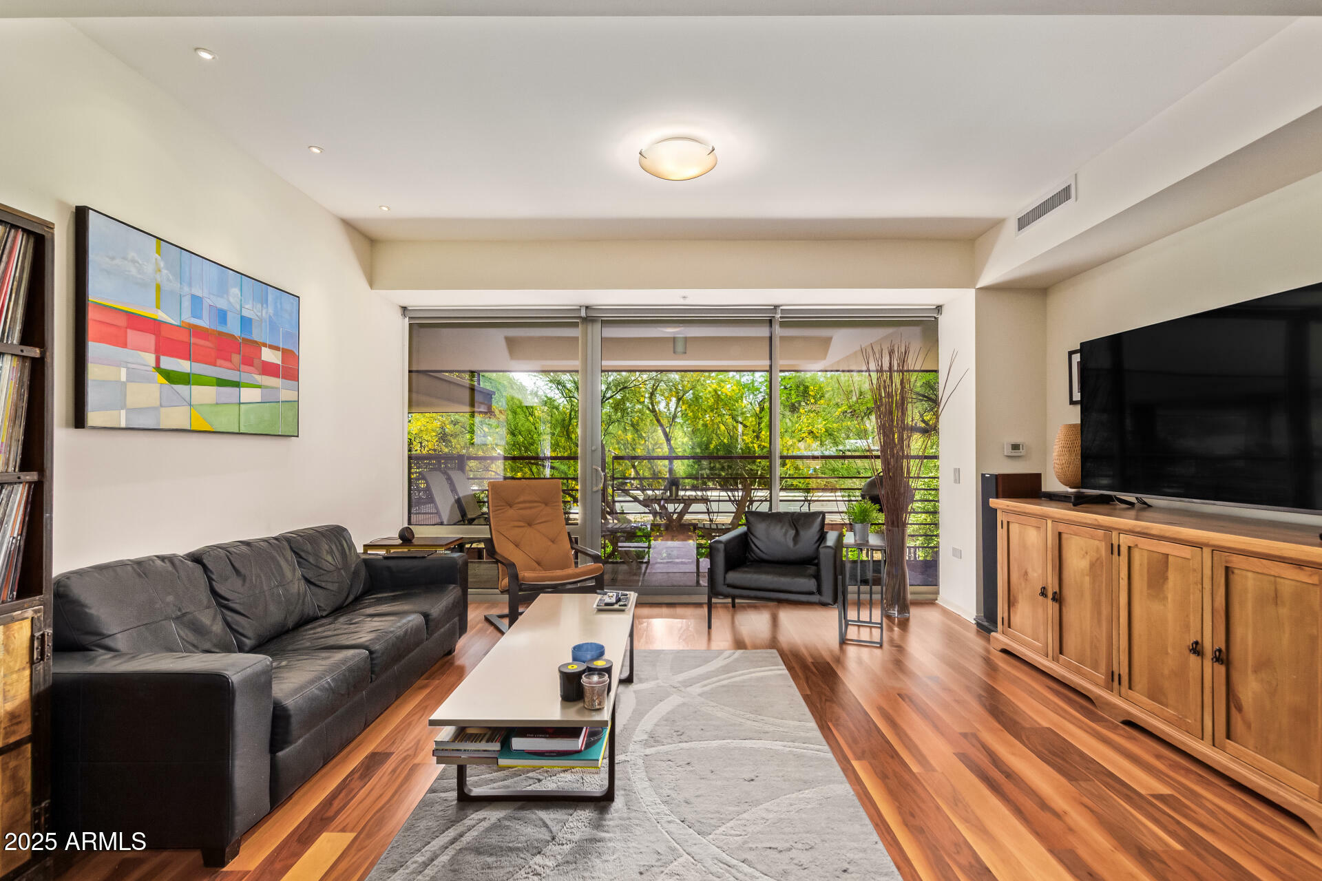 Property Photo: 7117 E Rancho Vista Drive 2003 AZ 85251