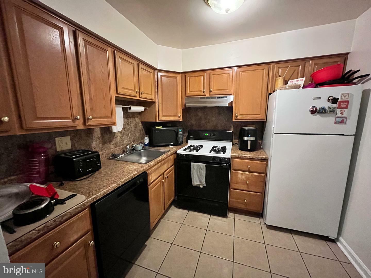 Property Photo: 8828 Cottage Street 2nd Floor PA 19136