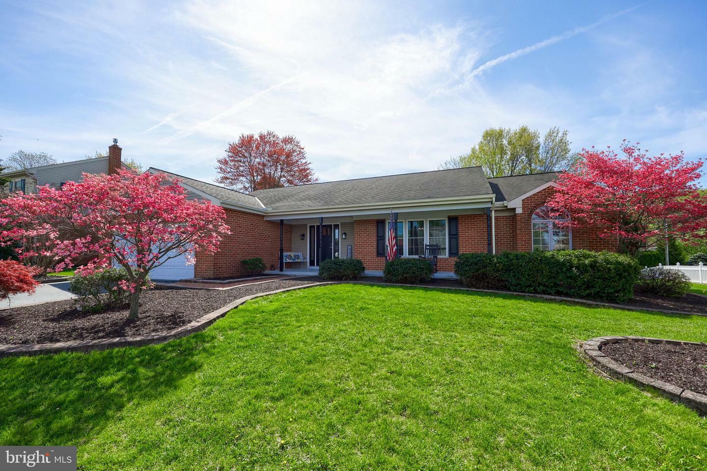 Property Photo: 55 Horseshoe Drive PA 17522