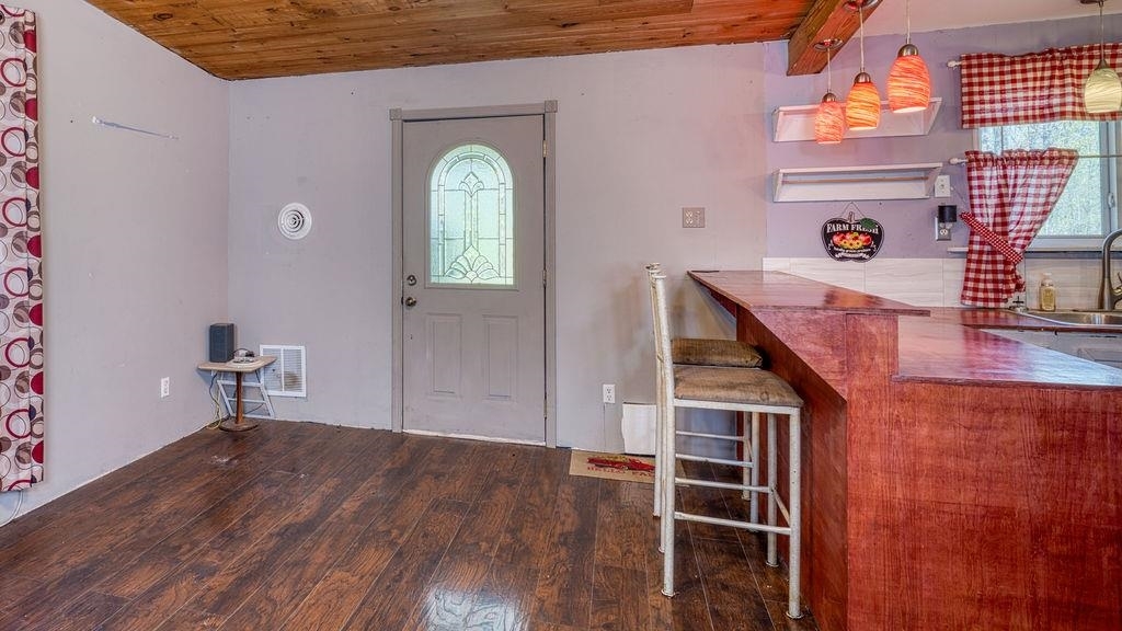 Property Photo:  123 Hickory Road  AR 72542 