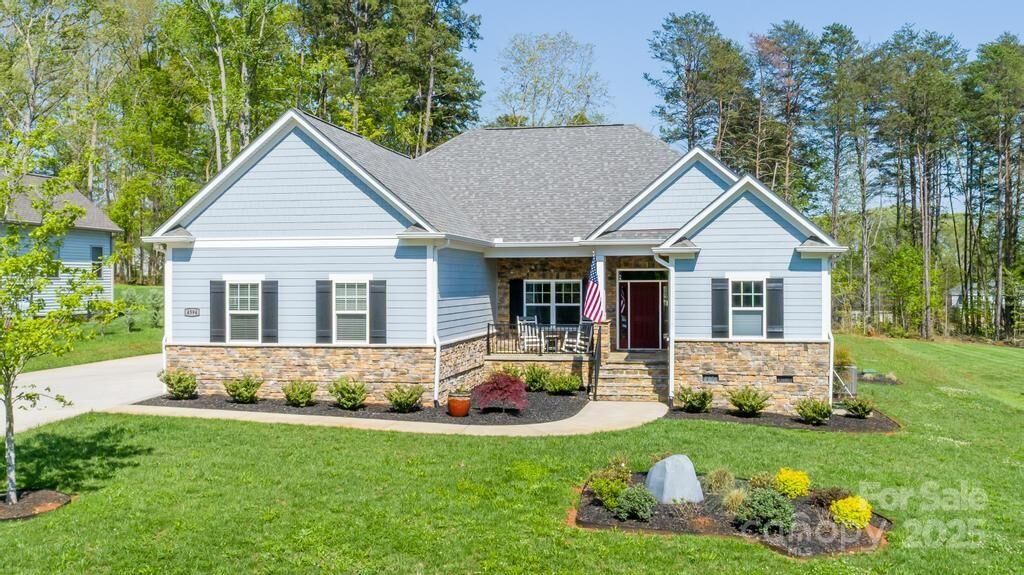 Property Photo:  4594 N Wynswept Drive  NC 28650 