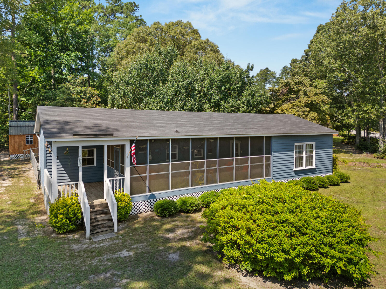 Property Photo:  1386 Hobbs Drive  SC 29148 