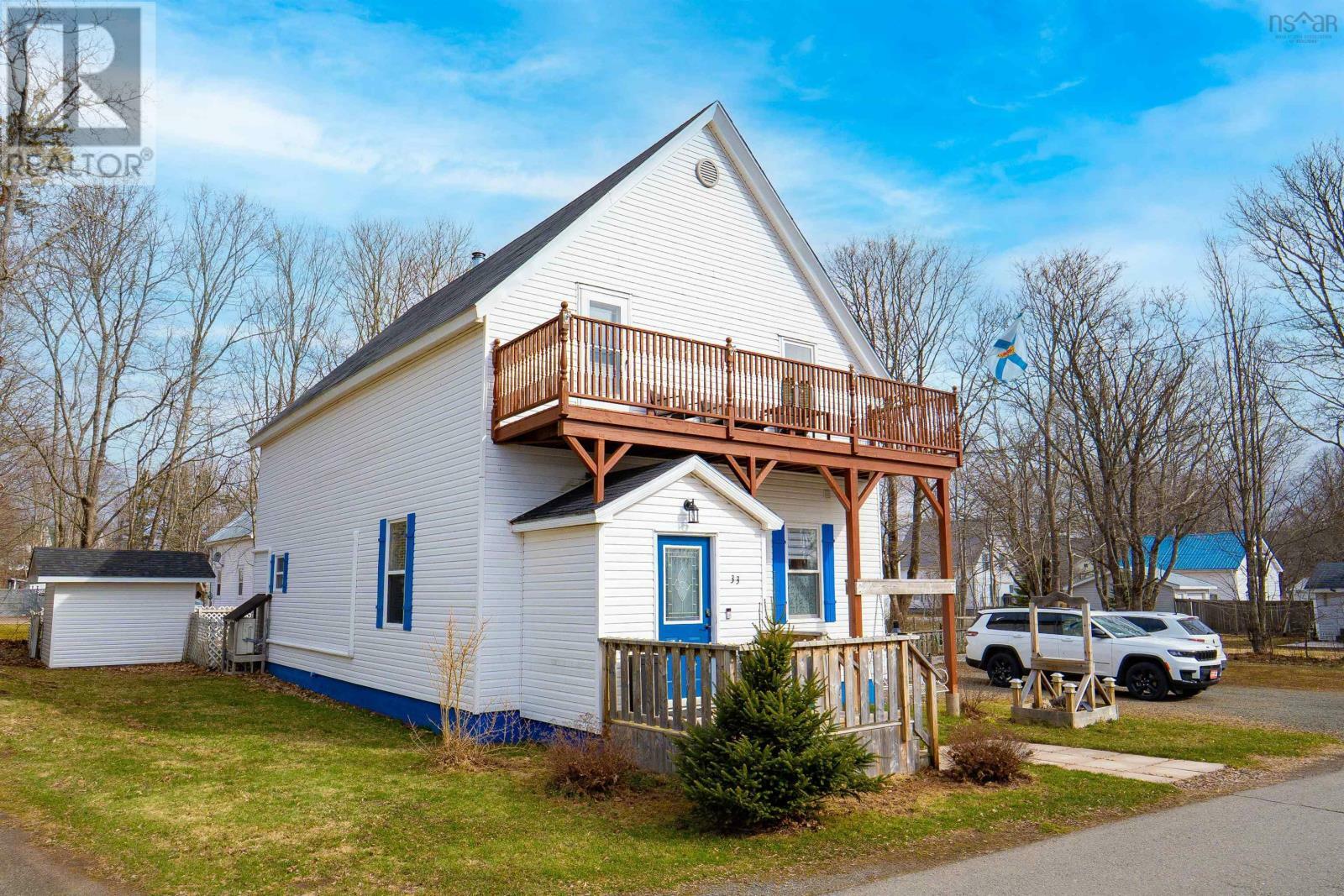 Property Photo: 33 Pleasant Street NS B0M 1S0