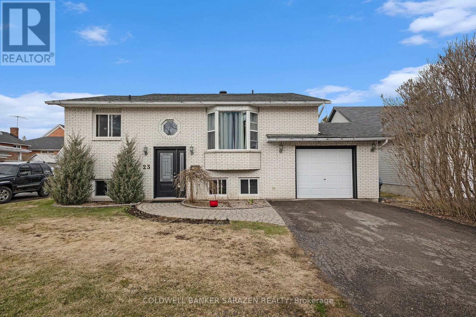 Property Photo: 23 Ida Street South ON K7S 3A3