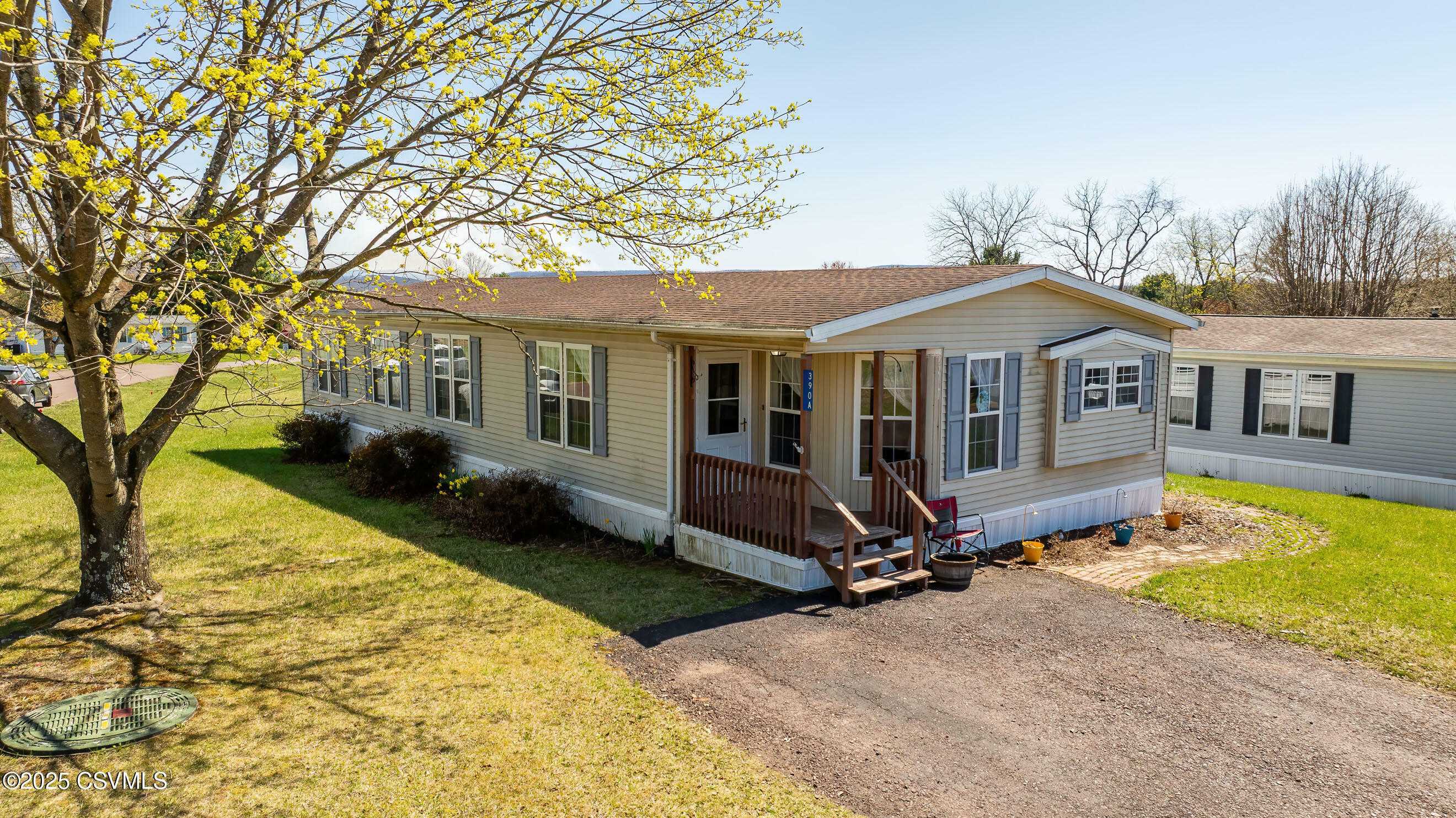 Property Photo: 390A Country Lane W PA 17859