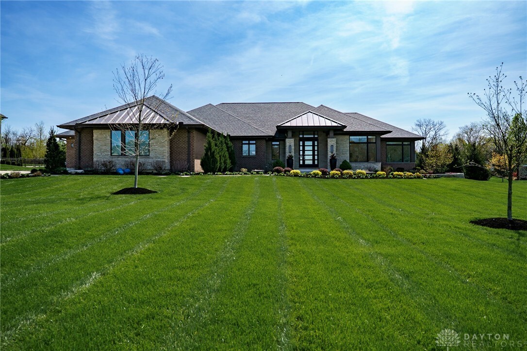 Property Photo: 7952 Locust Grove Court OH 45066