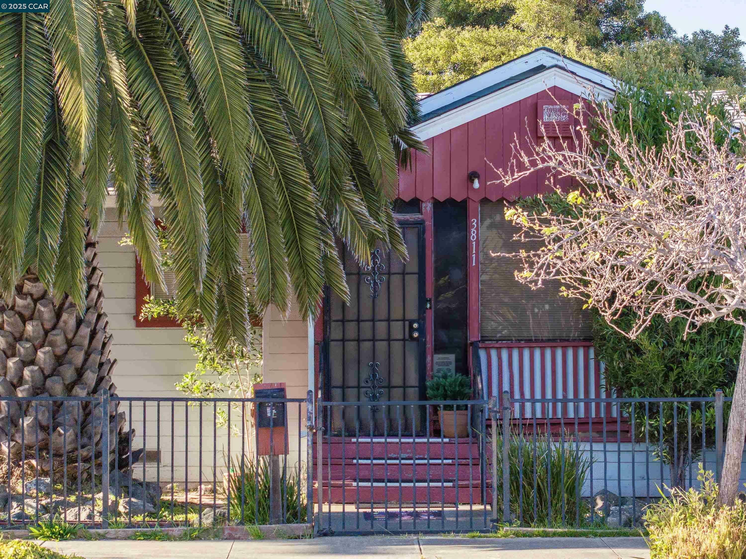 Property Photo: 3811 Clinton Ave CA 94805