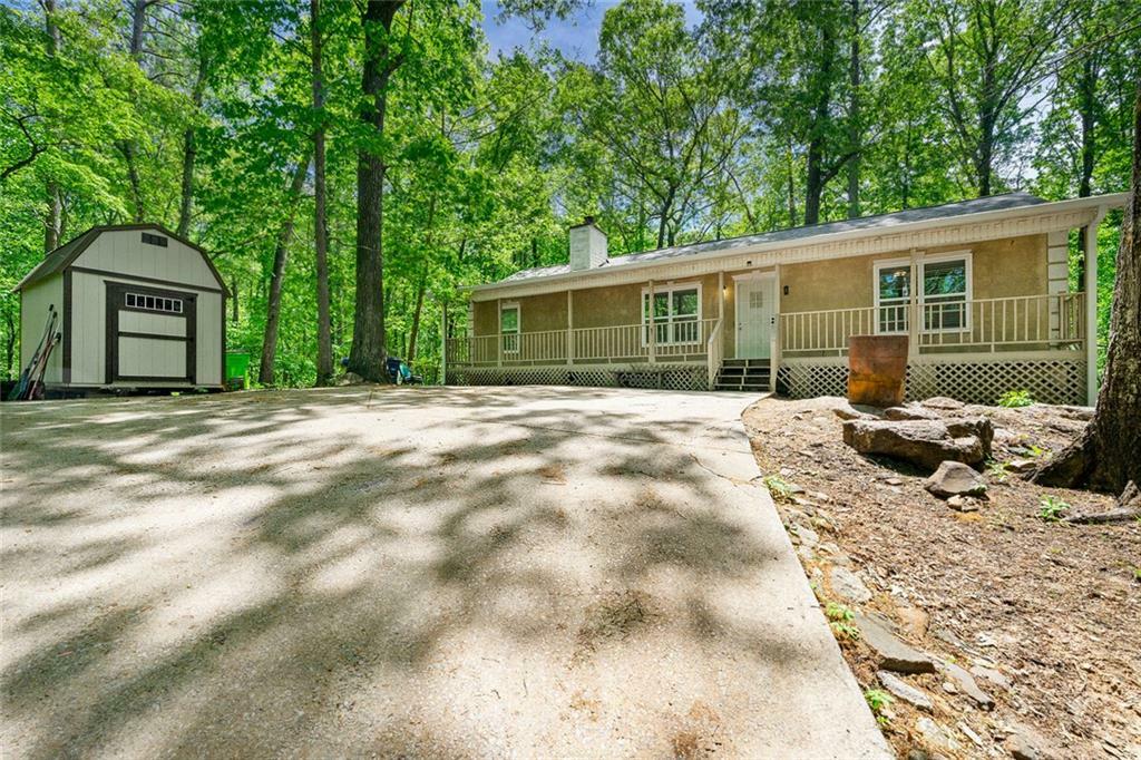Property Photo: 507 Lakeshore Drive GA 30281