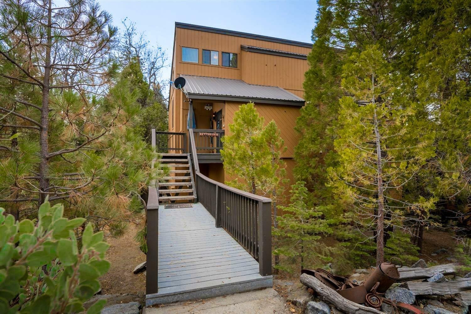 40720 Oakwoods Ln  Shaver Lake CA 93664 photo