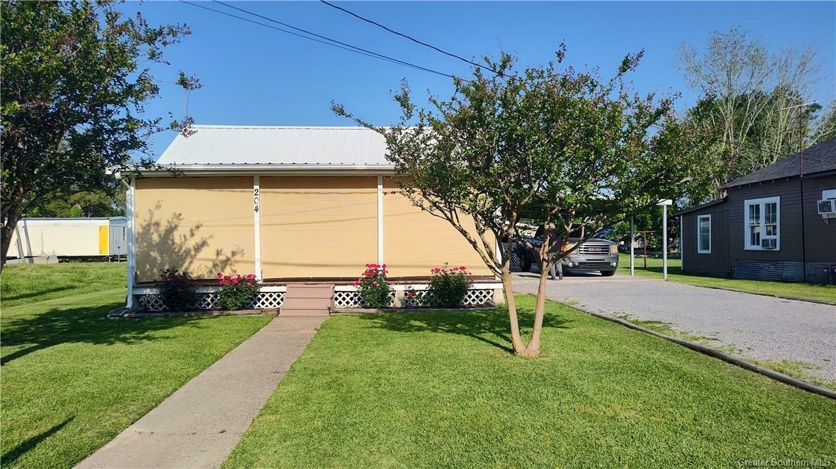 Property Photo: 204 Arthur Street LA 70591