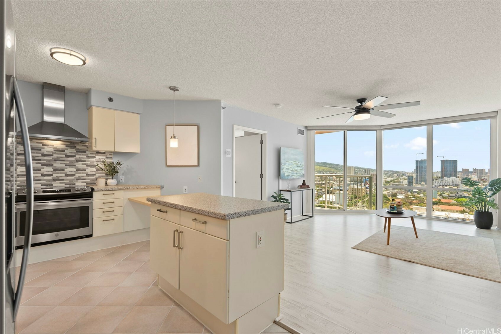 Property Photo: 801 S King Street 2701 HI 96813
