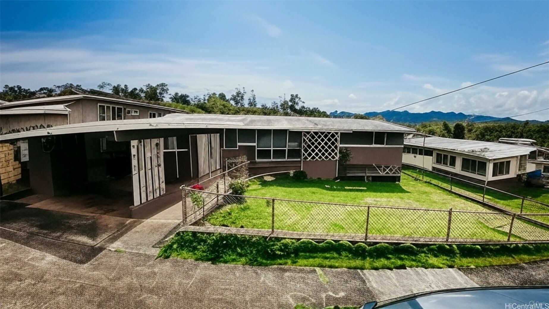 Property Photo: 95-059 Waihonu Street HI 96789
