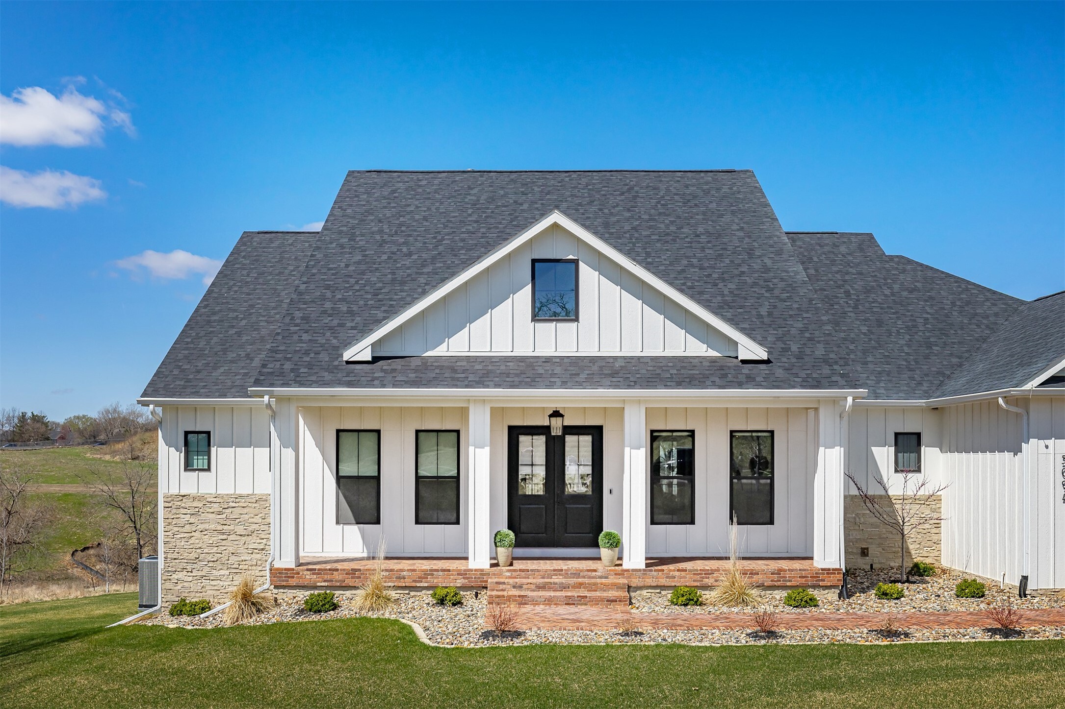 Property Photo: 5094 Grand Ridge Drive IA 50265