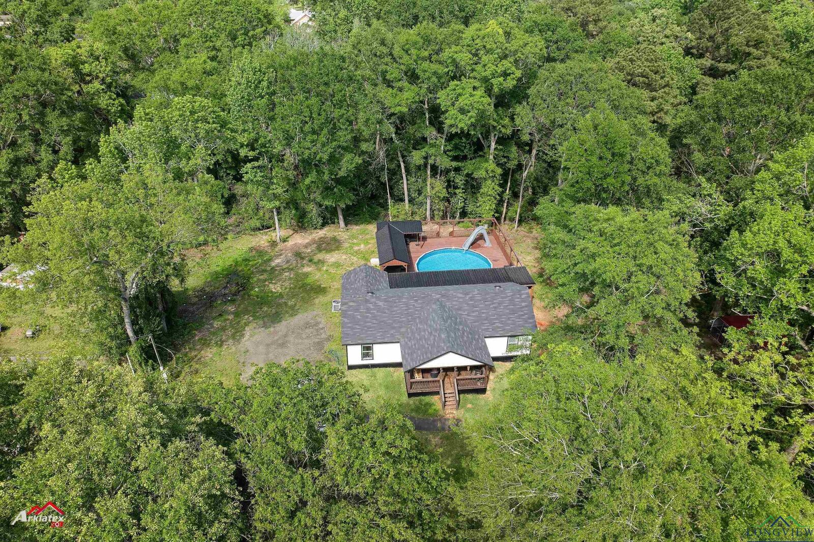 Property Photo: 538 Timpson St TX 75975